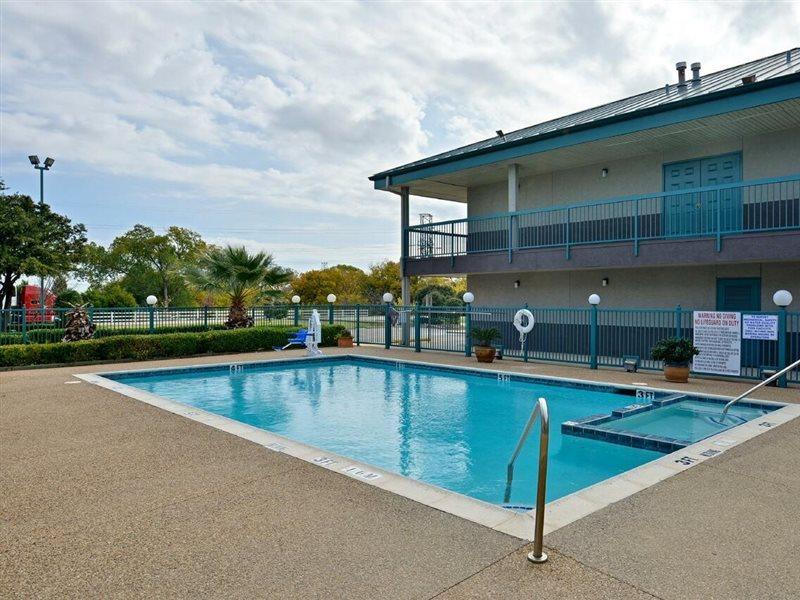 Americas Best Value Inn Fort Worth Exterior foto