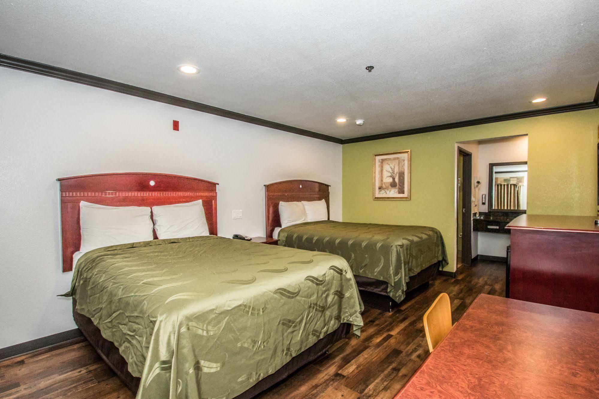 Americas Best Value Inn Fort Worth Exterior foto