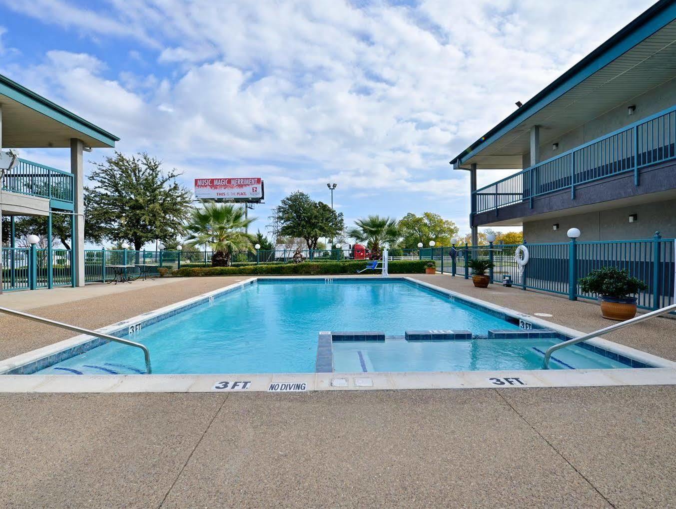 Americas Best Value Inn Fort Worth Exterior foto
